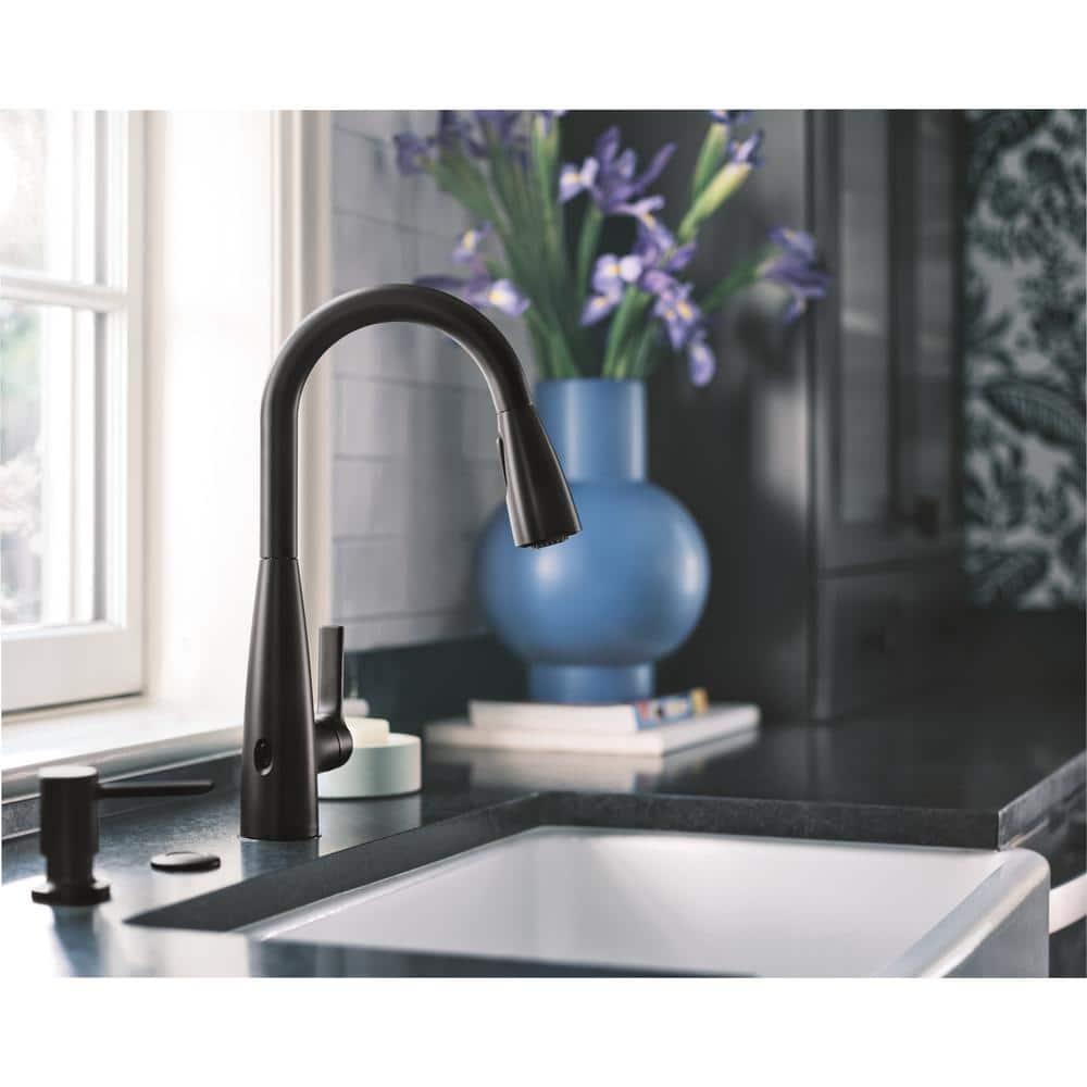 Moen 87627EIBL Haelyn Single-Handle Pull-Down Sprayer Kitchen Faucet with ColorCue Temperature Indicator, Matte Black