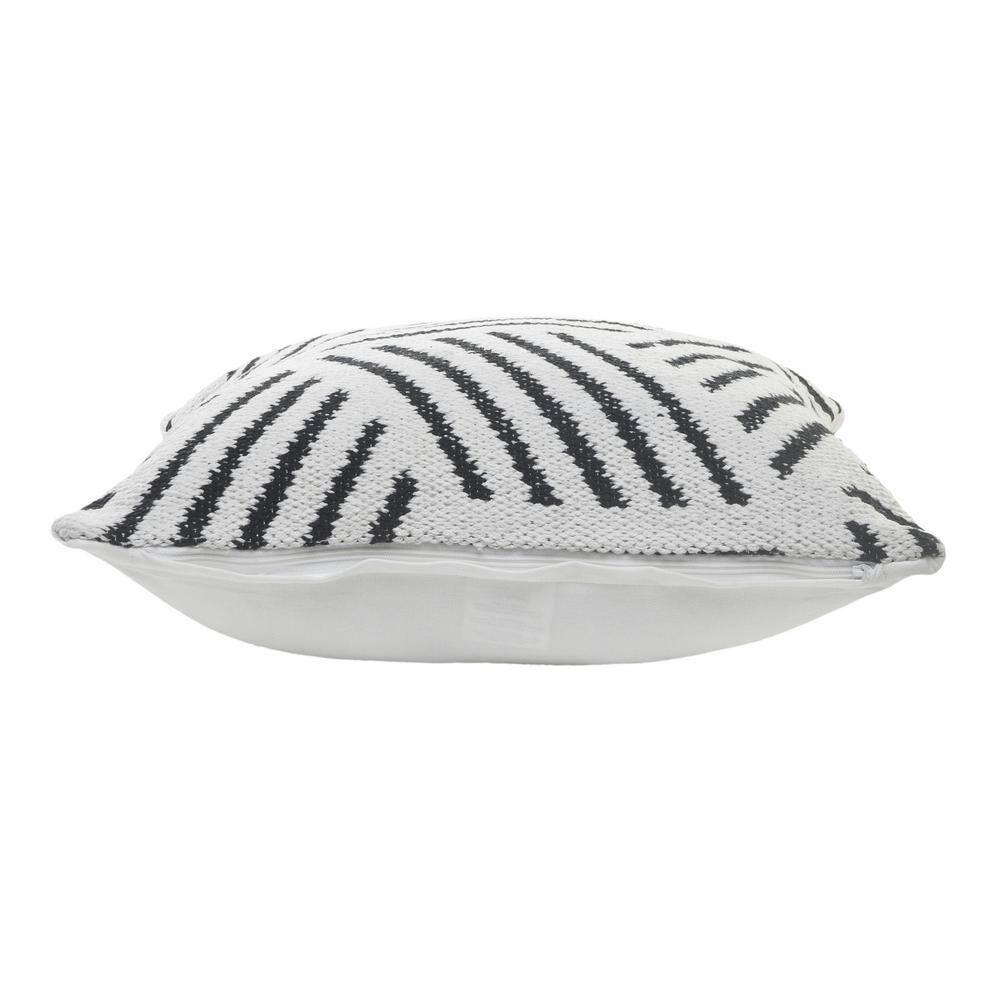 Guimard Geometric Cotton Pillow Cover