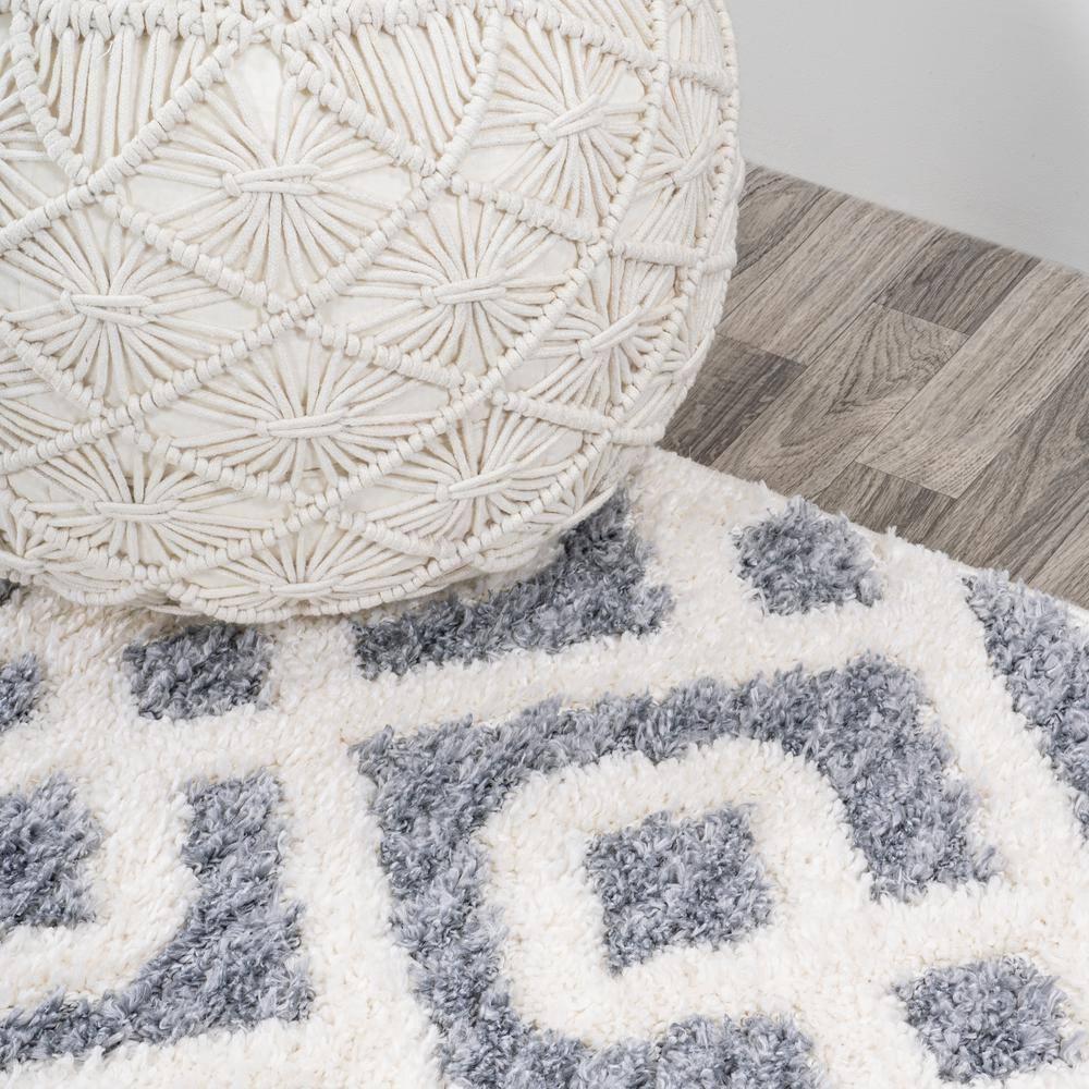 4' x 6' Astrid Retro Trellis High-Low Area Rug, Cream/Gray - JONATHAN Y
