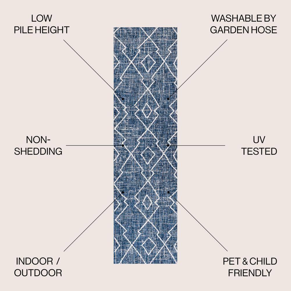 2'x8' Carwa  Diamond Trellis Indoor/Outdoor Runner Rug, Blue/Ivory - JONATHAN Y