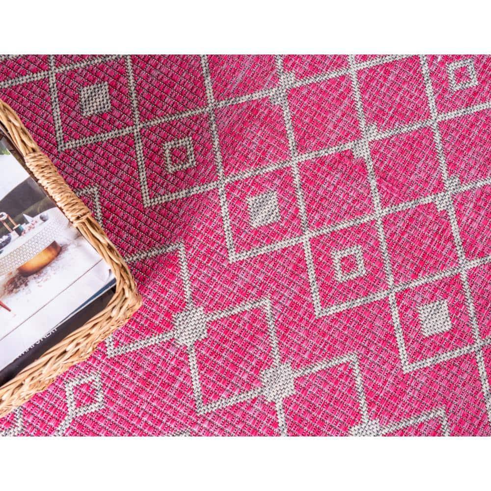 Unique Loom 7' 1 x 10' 0 Rectangle Indoor/Outdoor Trellis Fuschia Area Rug