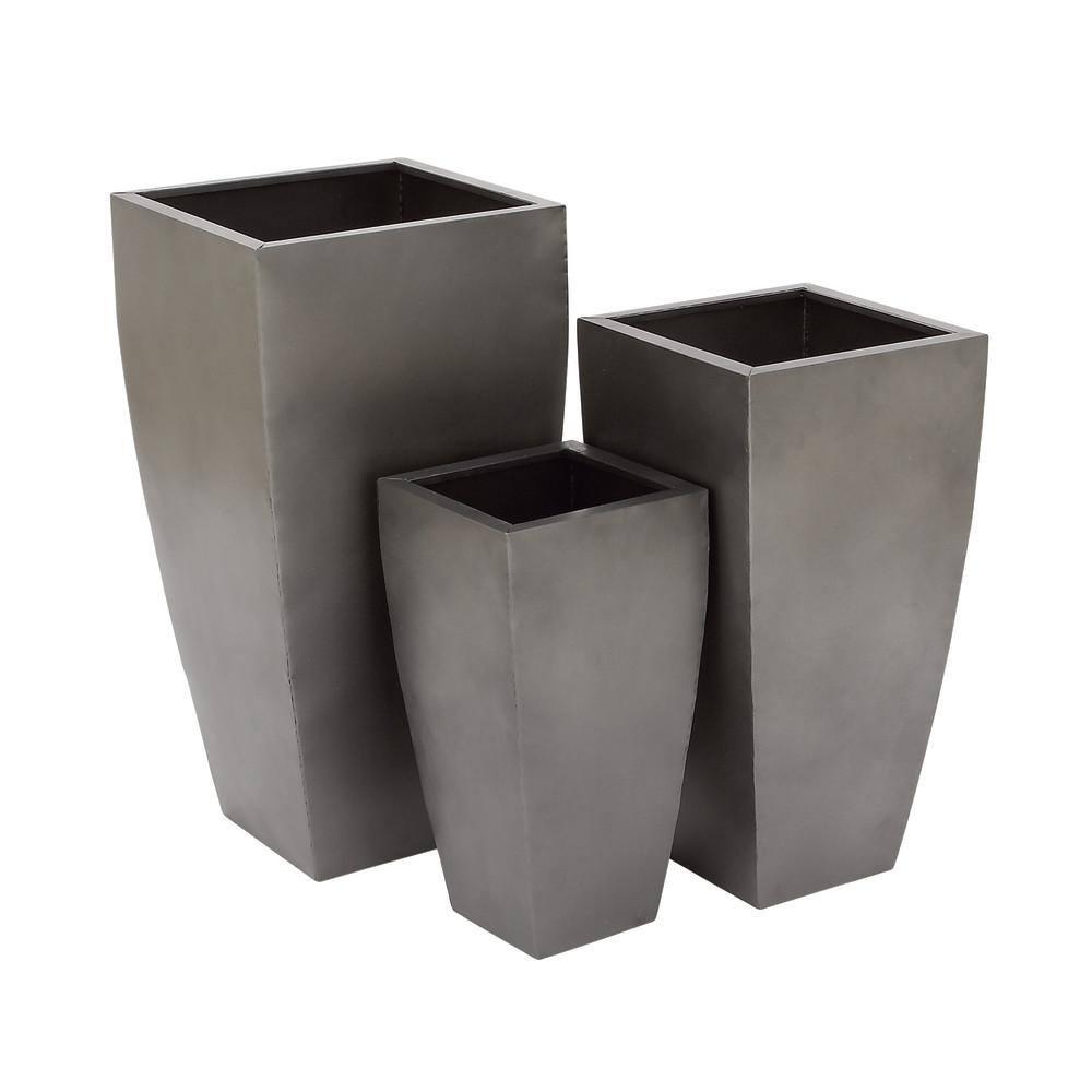 DecMode Grey Contemporary Oversized Metal Planter with Cement Hue, Set of 3, 20", 25", 30"H
