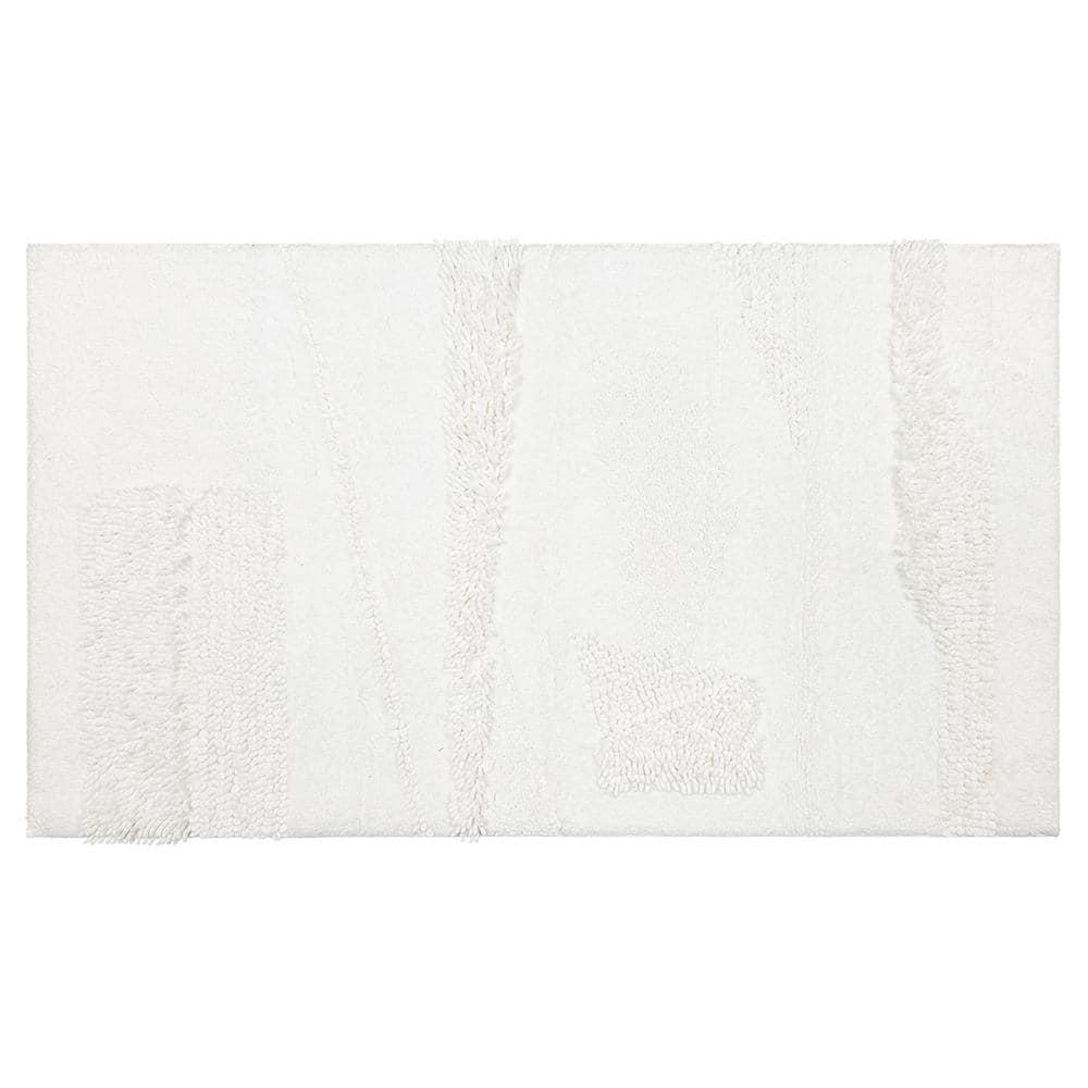 Arctic White Cotton Geometric Bath Mat 21" x 34"