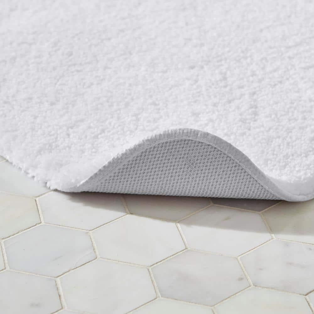 Mohawk Home Machine Washable Pure Perfection Bath Rug, Raspberry (1' 8" x2' 10")