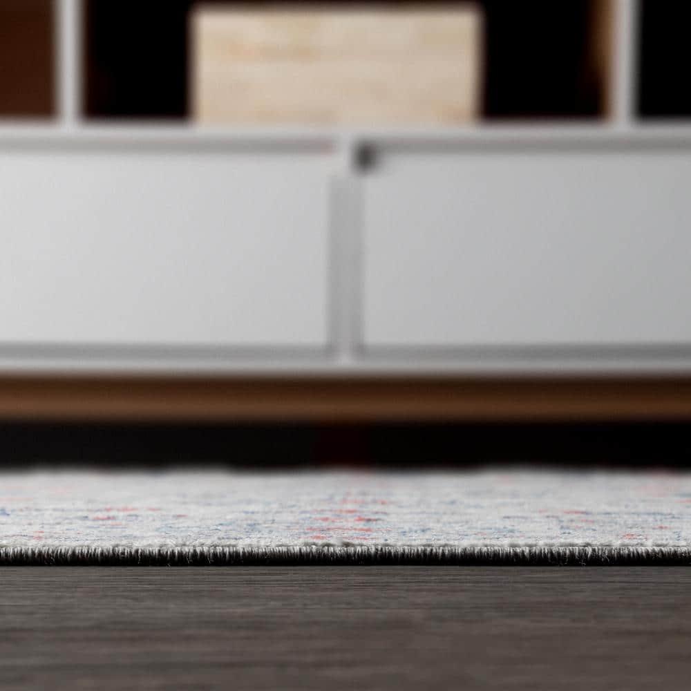 3'x5' Modern Persian Vintage Area Rug, Light Grey/Red - JONATHAN Y