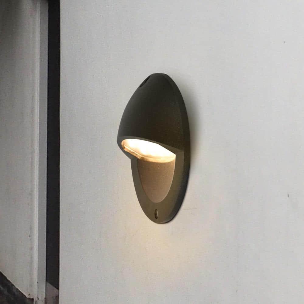 VONN Lighting 5-in Modern Low-Voltage 3-Watt ETL Certified Integrated LED Outdoor Steps Light