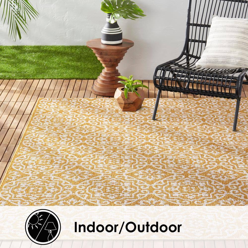 Nicole Miller New York Patio Country Danica Geometric Indoor/Outdoor Area Rug, Yellow/White