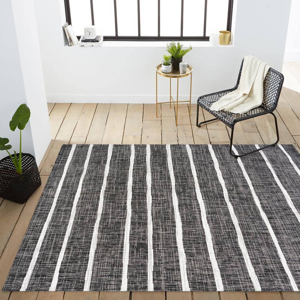 3'x5' Colonia Berber Stripe Indoor/Outdoor Area Rug, Black/Ivory - JONATHAN Y