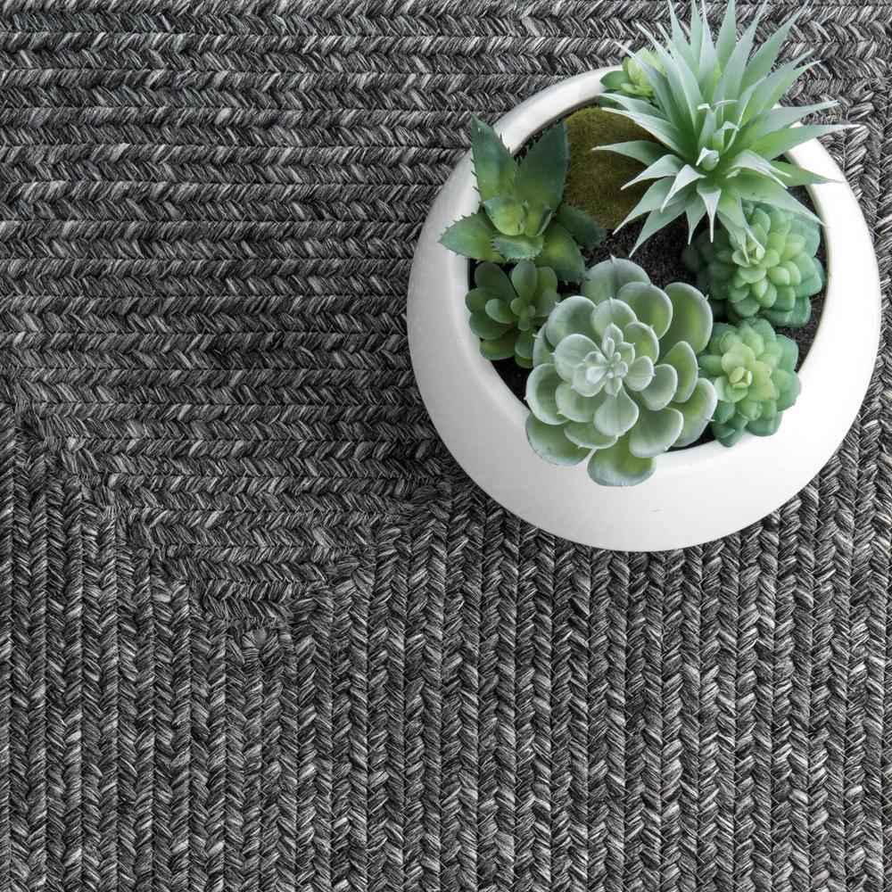 nuLOOM Wynn Braided Indoor/Outdoor Area Rug, Oval 4' x 6', Charcoal