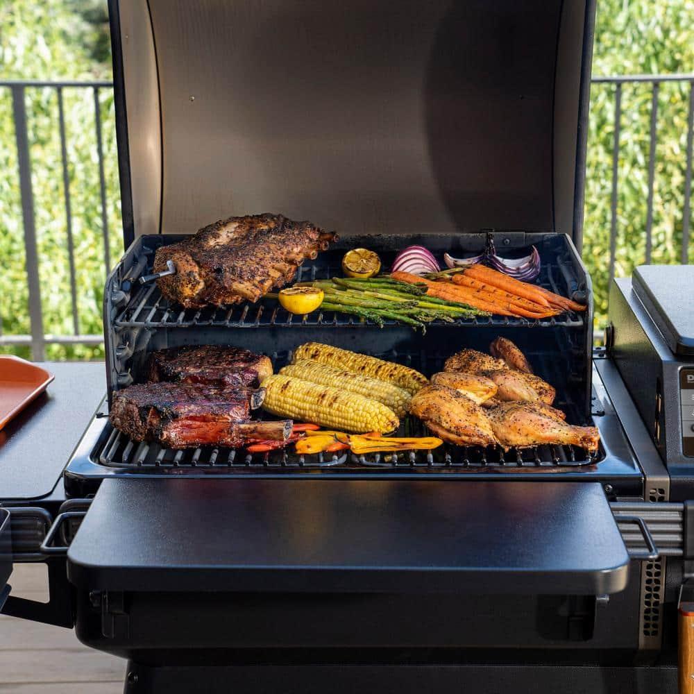 Traeger Ironwood Pellet Smoker Grill, Electric Wood Pellet Grill with WiFIRE App Control, 165F - 500F Degree Temperature Control Super Smoke Mode, 6-in-1 BBQ Smoker Grilling Combo, TFB61RLG