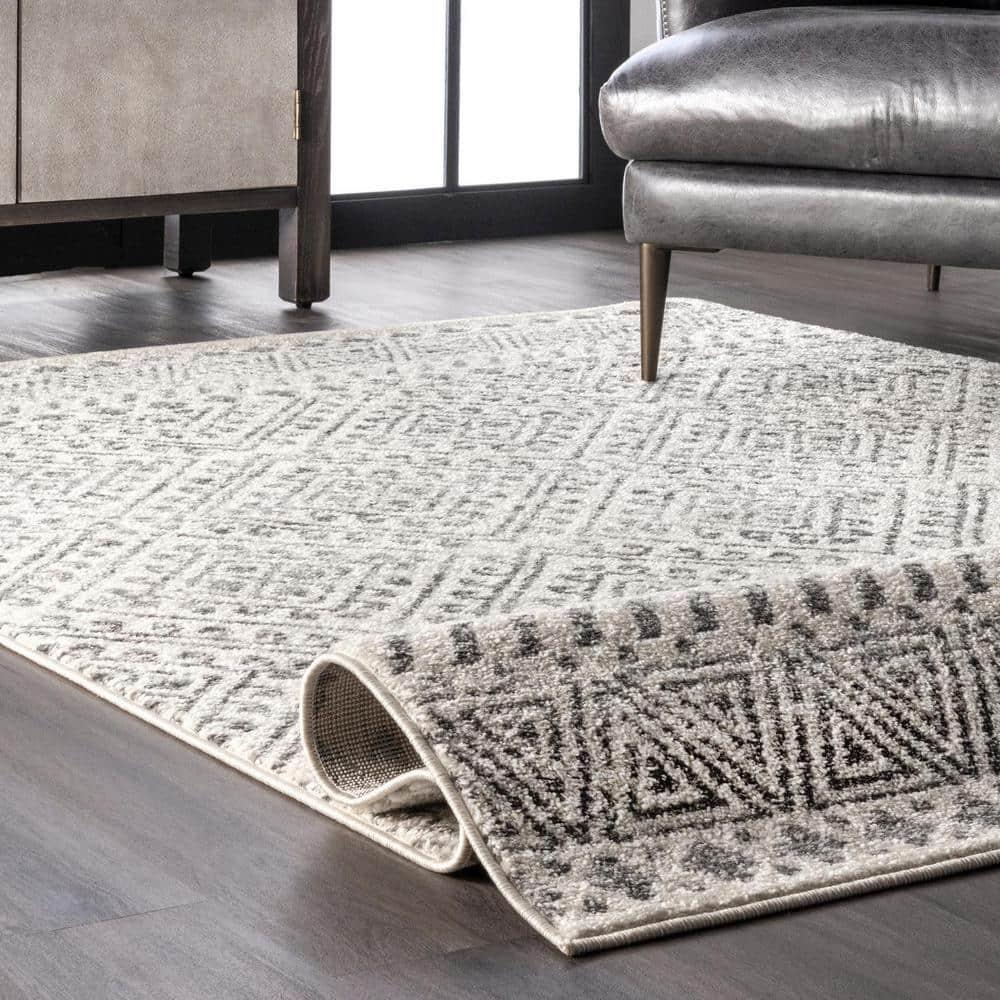 Nuloom Camila Geometric 7x9 Indoor Area Rug for Living Room Bedroom Dining Room Kitchen, Off White/Ivory