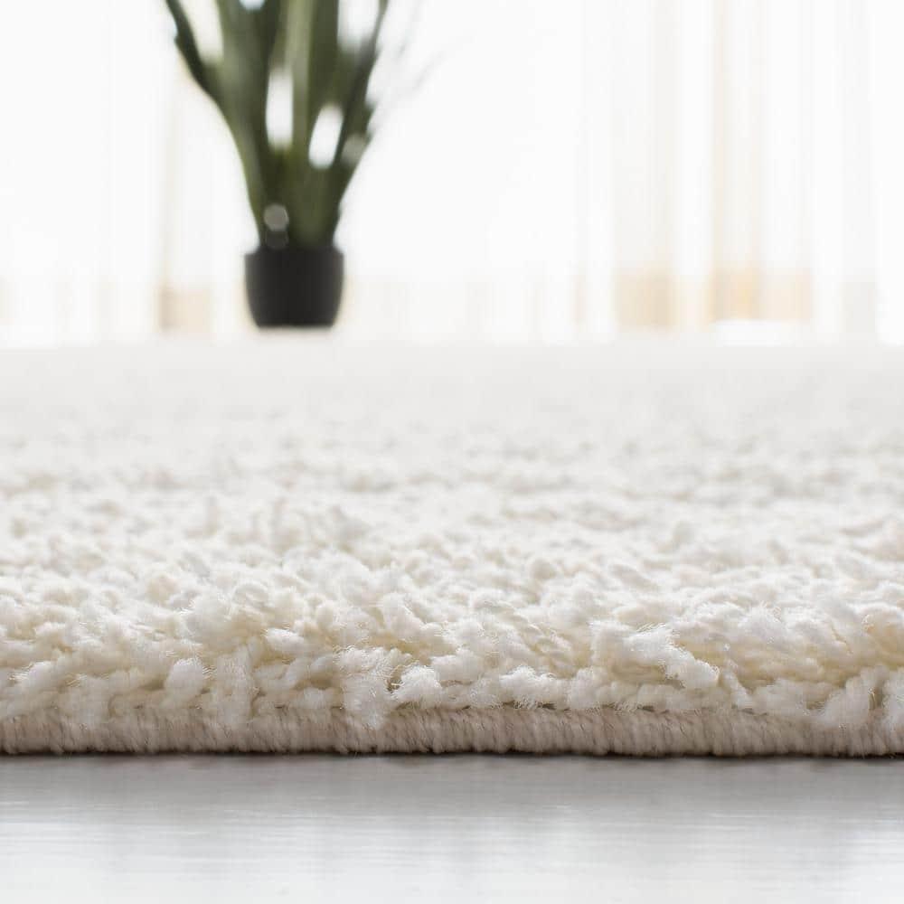 Primo Shag PRM300 Power Loomed Indoor Accent Rug - 4'x6' - Ivory - Safavieh
