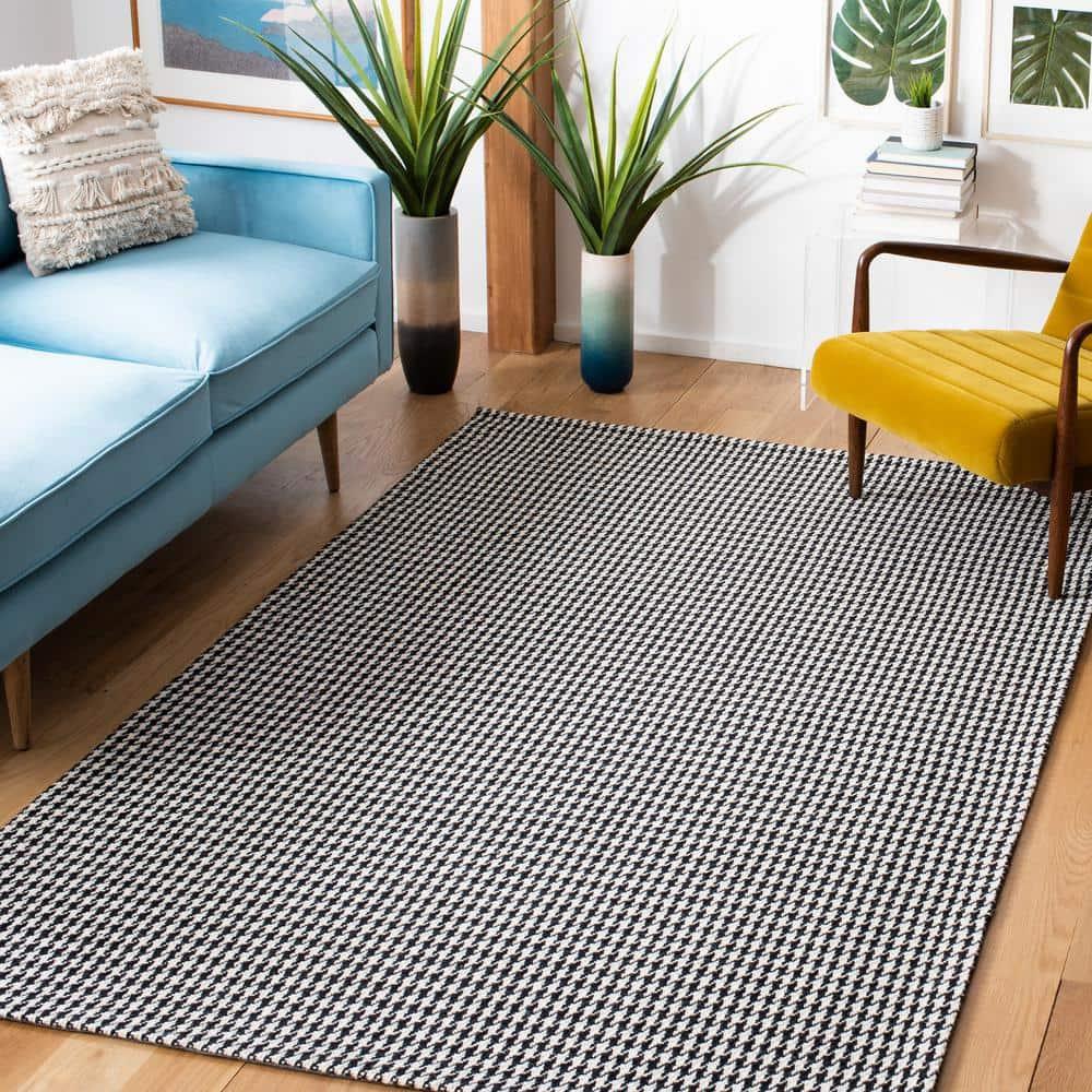 Marbella MRB319 Hand Woven Indoor Accent Rug - Black/Ivory - 3'x5' - Safavieh