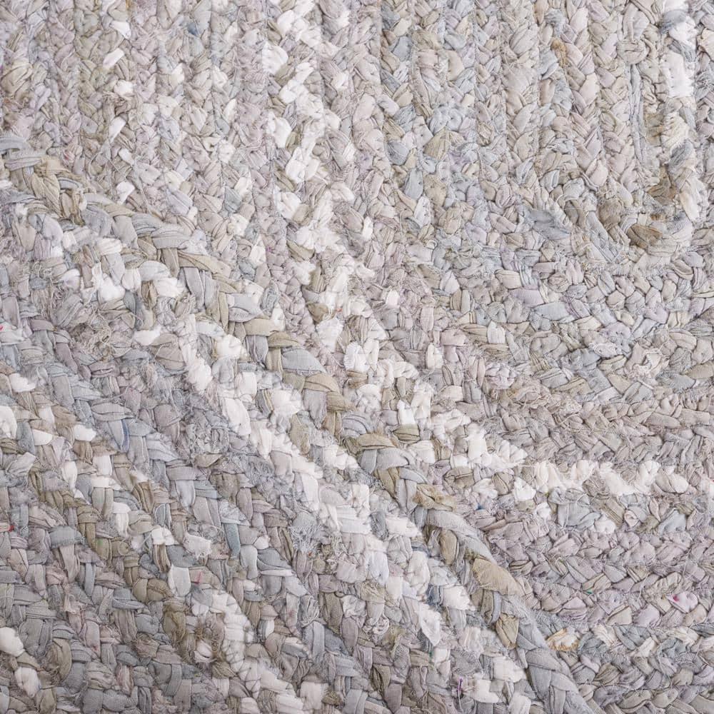 Braided BRD452 Hand Woven Indoor Area Rug - Light Grey - 5'x8' Oval - Safavieh