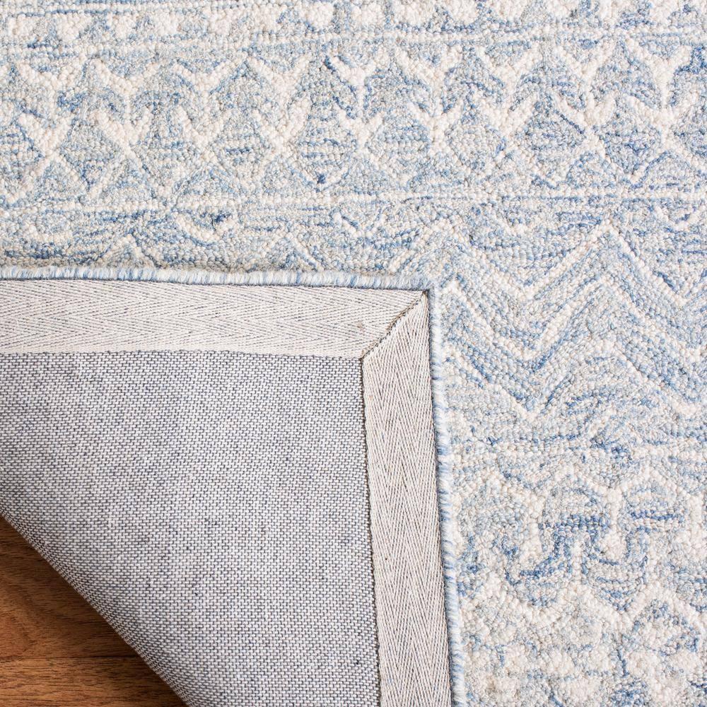 Micro-Loop MLP502 Hand Tufted Indoor Area Rug - Blue/Ivory - 4'x6' - Safavieh