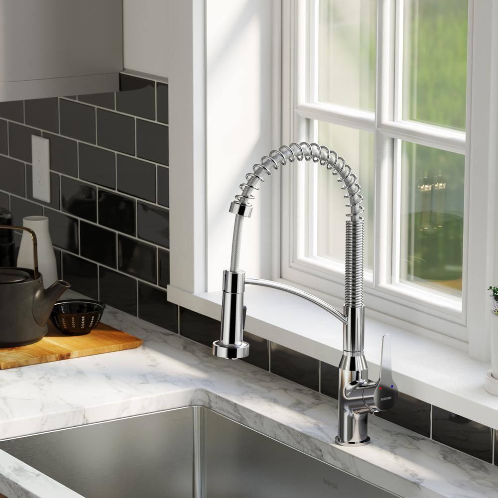 Karran Scottsdale Single-Handle Pull-Down Sprayer Kitchen Faucet