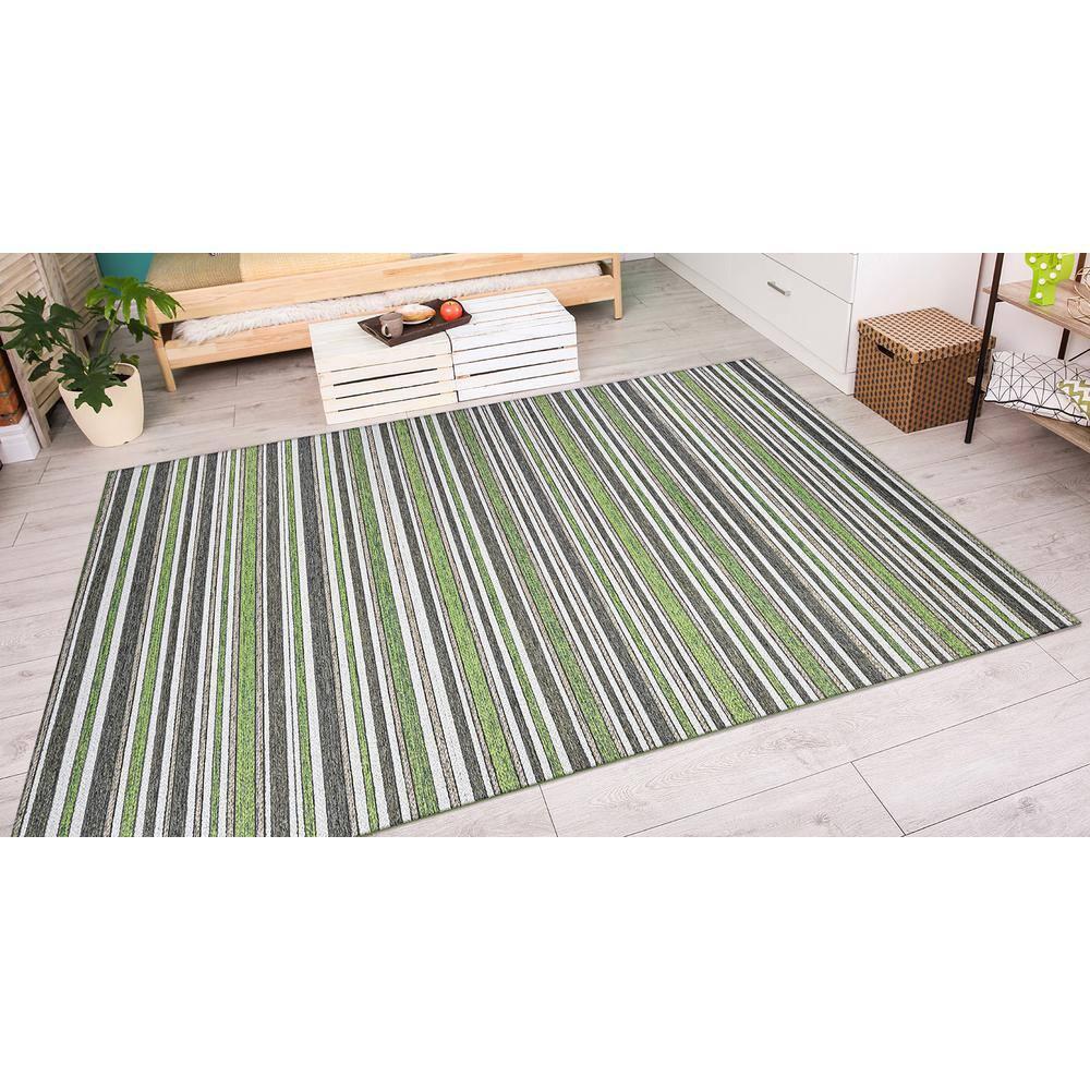 Couristan Cape Brockton Indoor / Outdoor Area Rug, Hunter Green-Brown, 2' x 3'7"