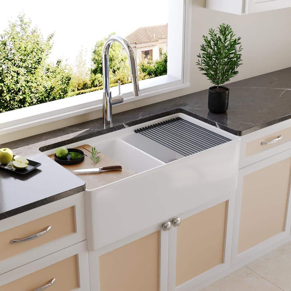 DeerValley 33" L X 20" W Double Basin Workstation Farmhouse Kitchen Sink With Sink Grid, Cutting Board And Dish-Drying Rack