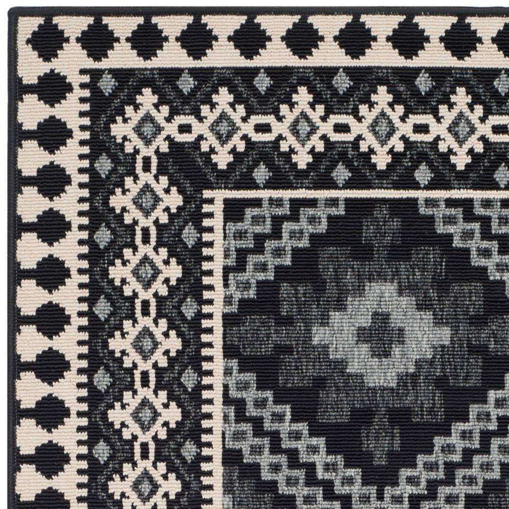Veranda VER099 Power Loomed Indoor/Outdoor Accent Rug - Black/Creme - 2'x3'7" - Safavieh.