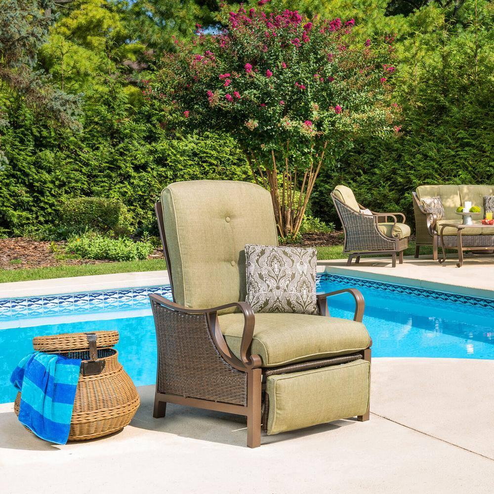 Hanover Medallion Indoor/Outdoor Throw Pillow, Decorative, Set of 1, Meadow Green - HANTPMED-MDW