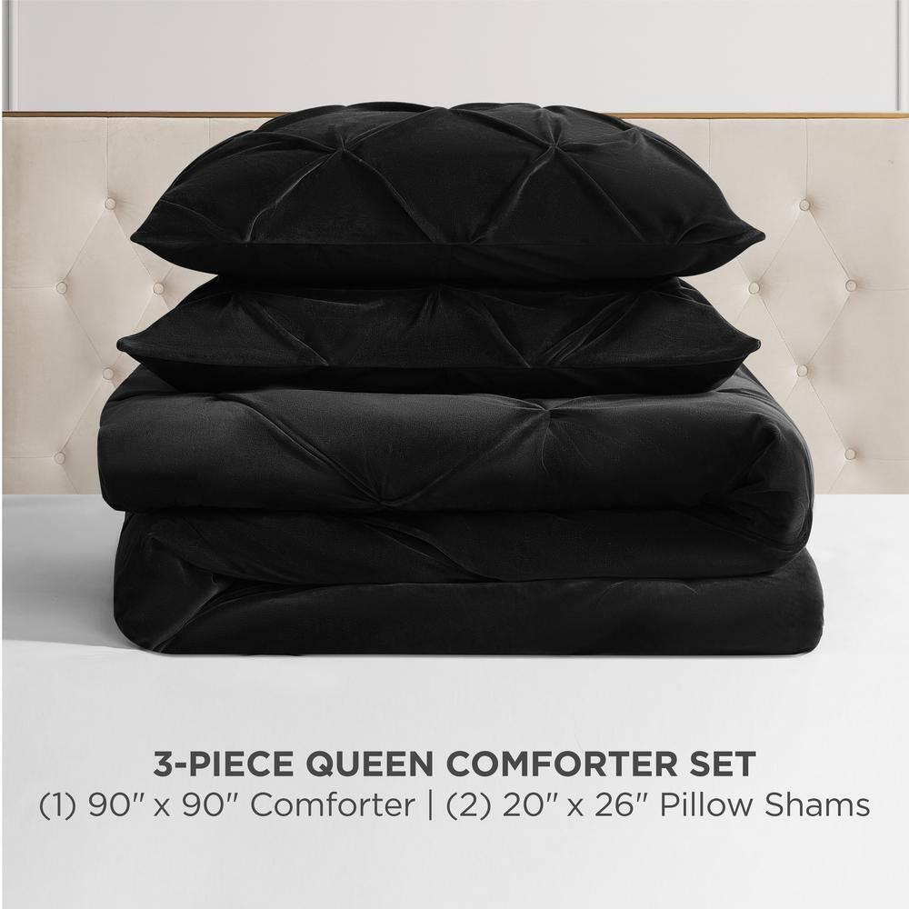 Juicy Couture Juicy Couture Kiss Pleat Plush Micromink Comforter Sets