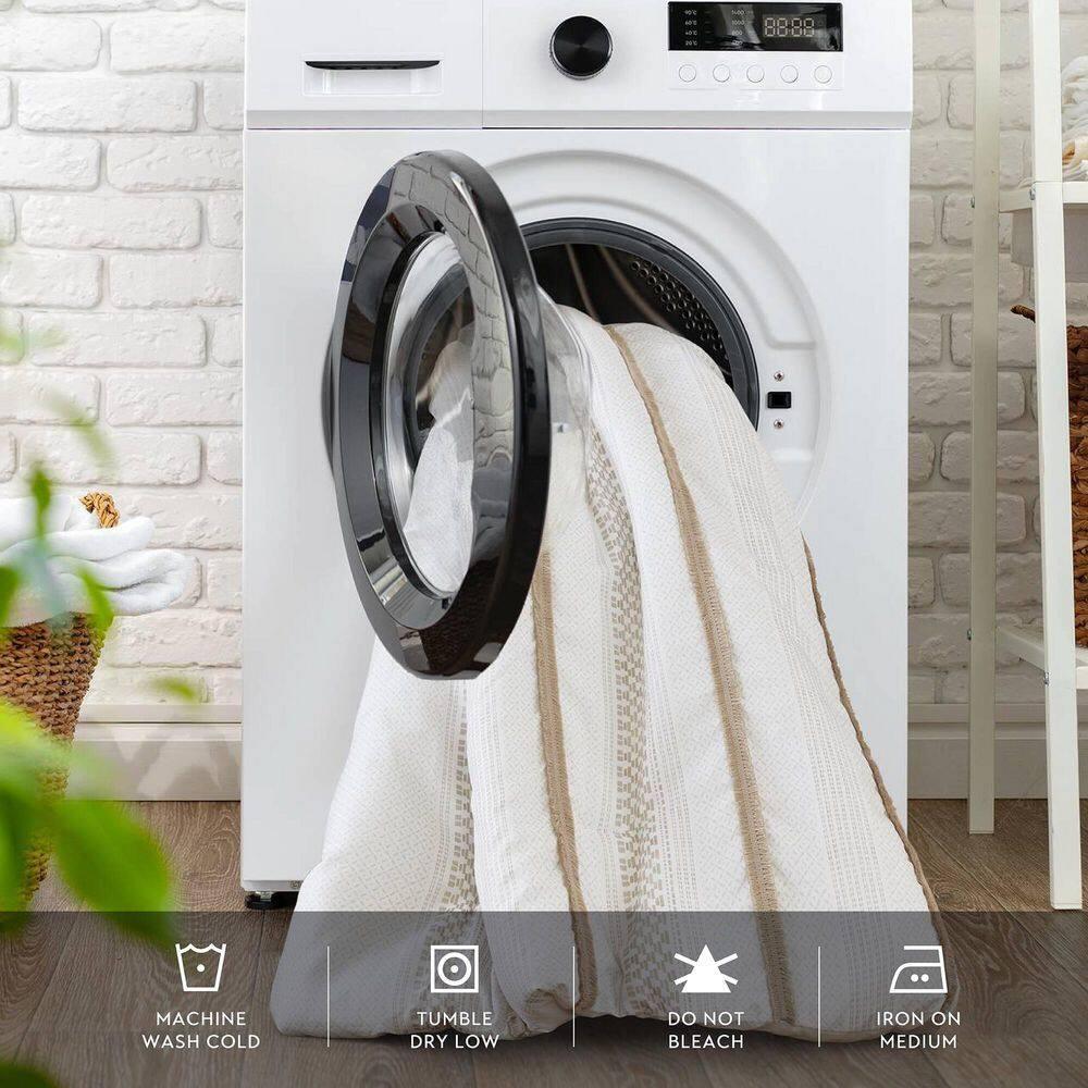 Madison Park Carolina 7 Piece Stripe Comforter And Quilt Set