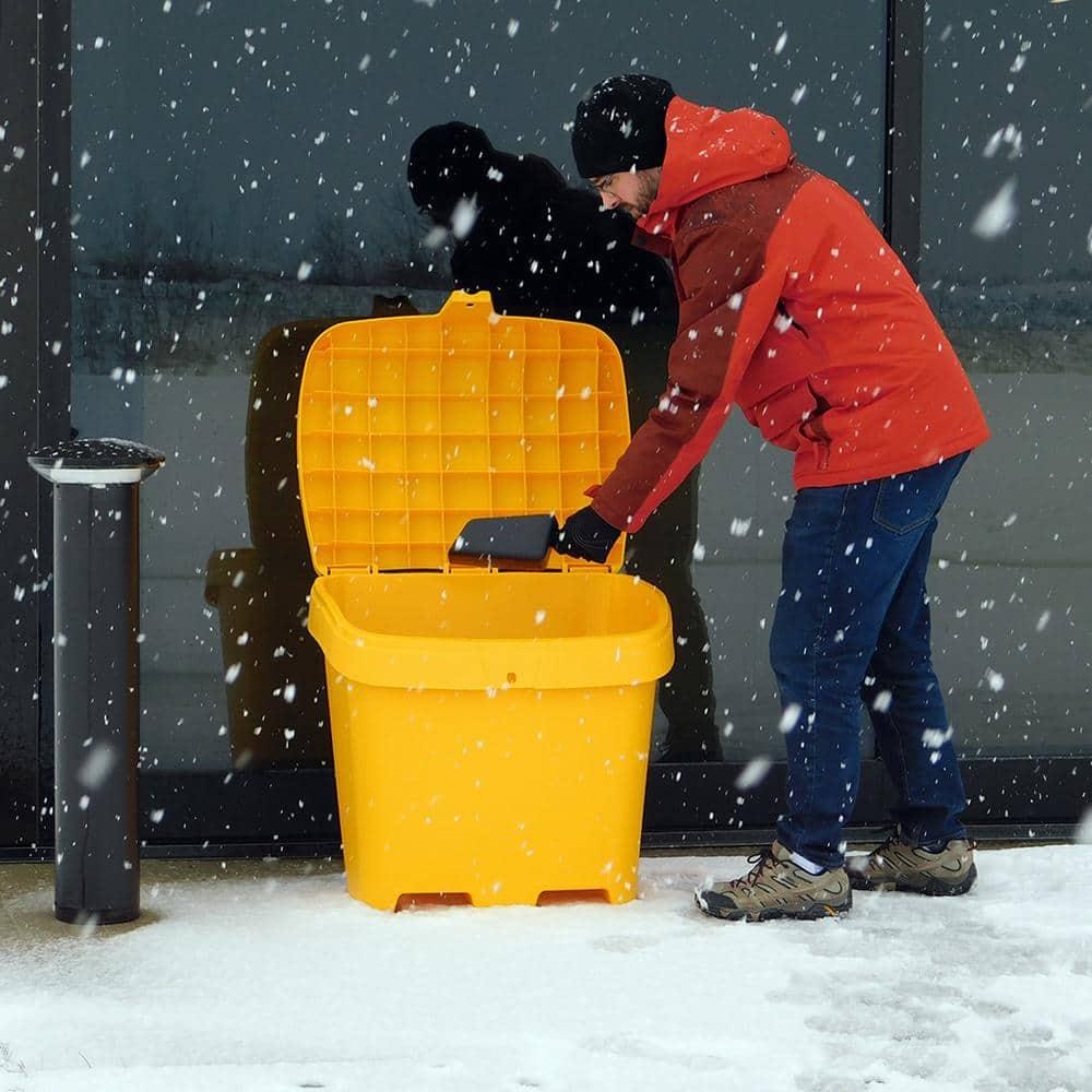 FCMP Outdoor 31 Gallon Salt & Sand Storage Box, Deck Container for Patio, Yellow