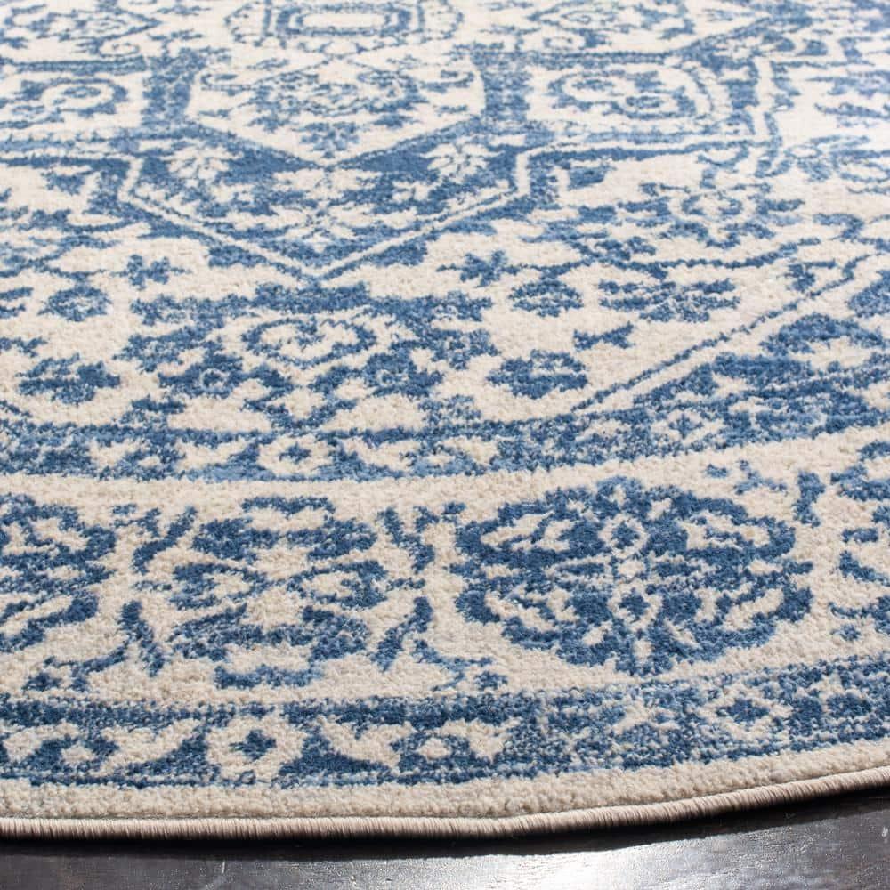 Brentwood BNT854 Power Loomed Indoor Area Rug - Light Grey/Blue - 5' Round - Safavieh