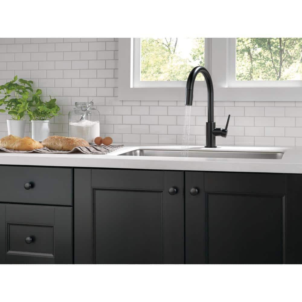 Trinsic Pull Down Sprayer Kitchen Sink Faucet, Single Handle Kitchen Faucet