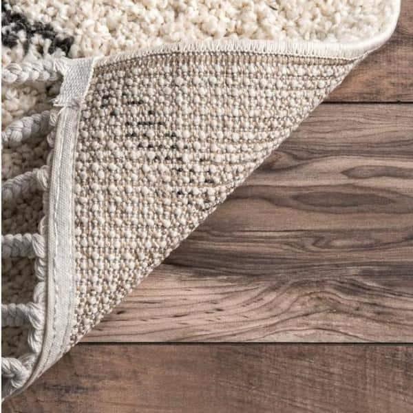 Nuloom Jessie Trellis Oval 7x9 Indoor Area Rug for Living Room Bedroom Dining Room, Off White/Charcoal