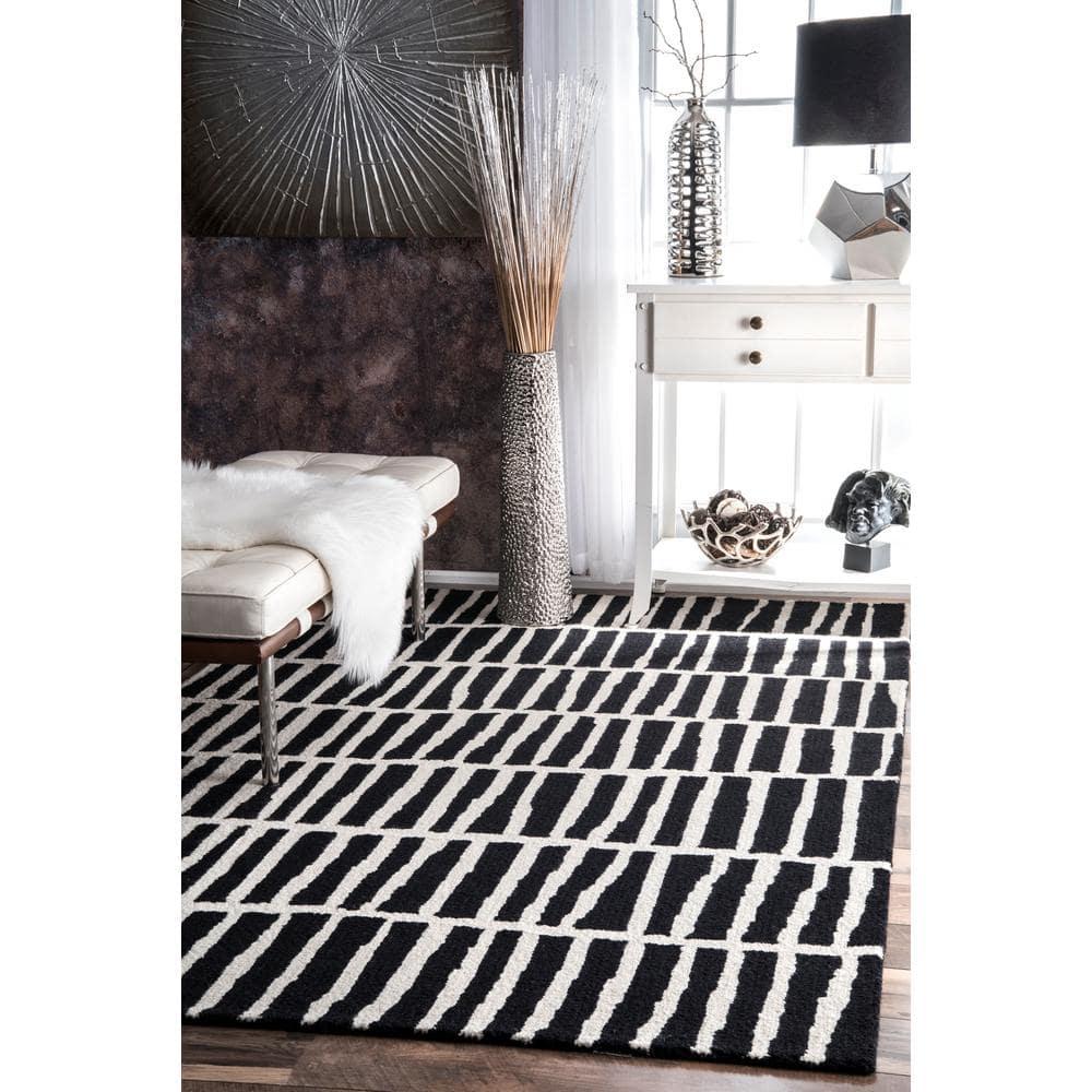 Nuloom Lemuel Geometric 6x9 Wool Indoor Area Rug for Living Room Bedroom Dining Room Kitchen, Black/Ivory