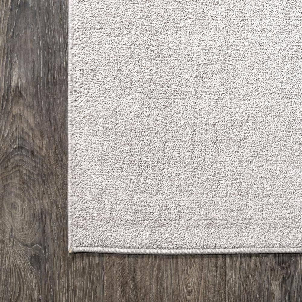 5'x5' Haze Solid Low-Pile, Ivory - JONATHAN Y