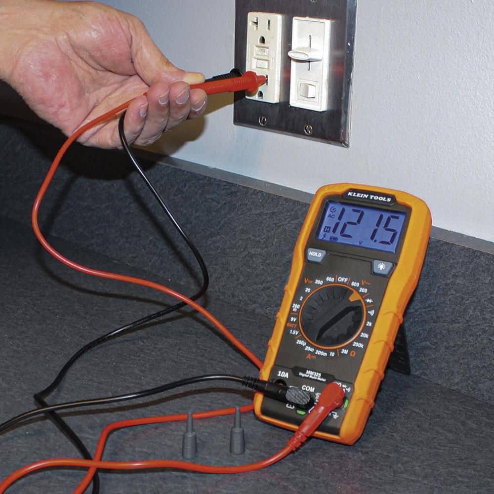 Klein Tools MM325 600V Manual-Ranging Digital Multimeter