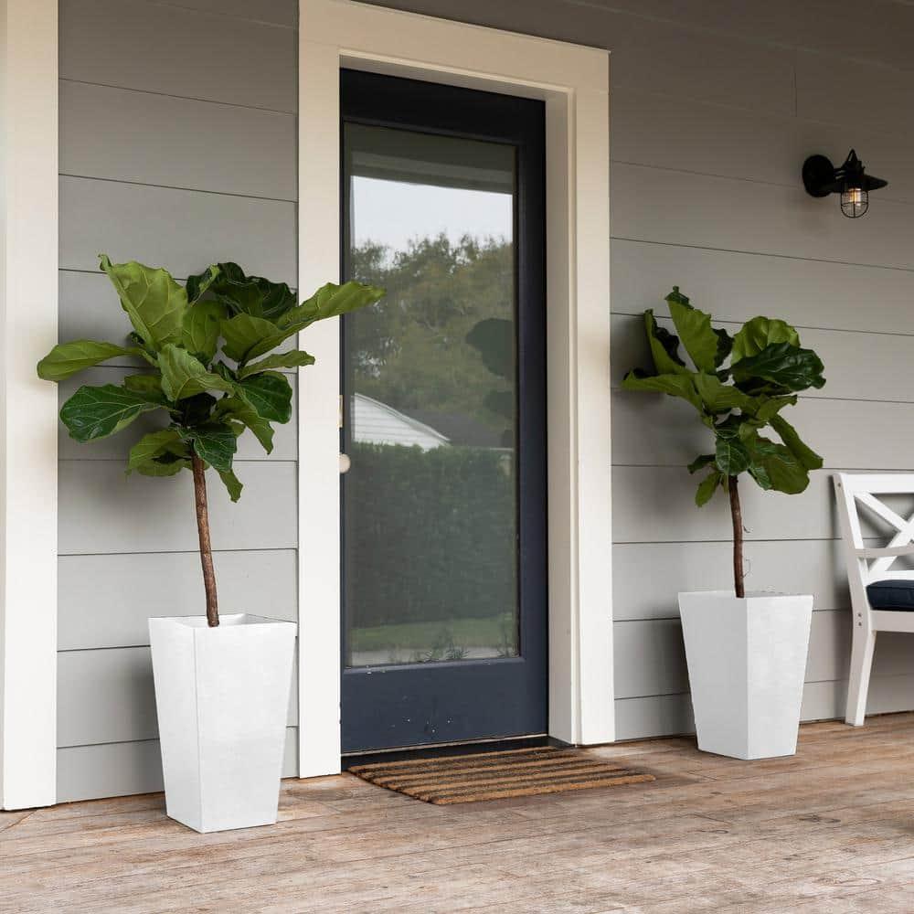Bloem Finley Modern 20-in Recycled Plastic Indoor/Outdoor Square Vertical Planter