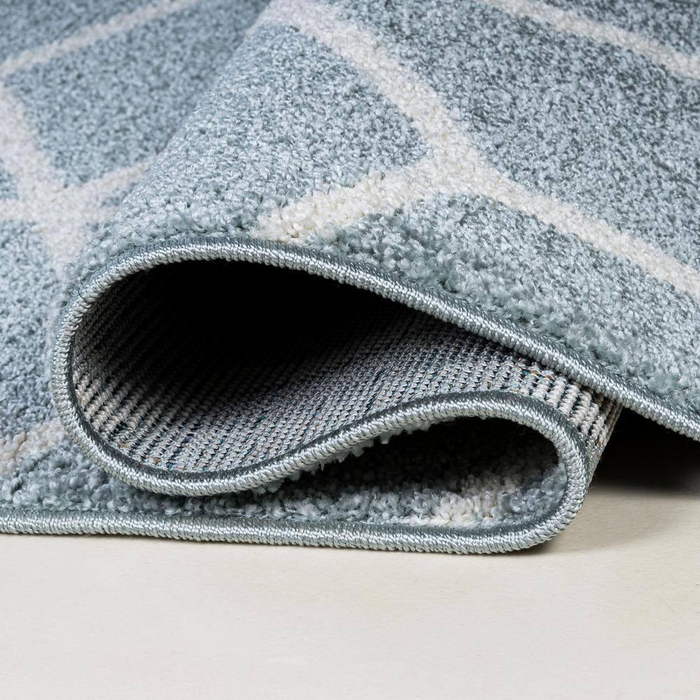5'x8' Tumbling Blocks Modern Geometric Area Rug, Light Blue/White - JONATHAN Y