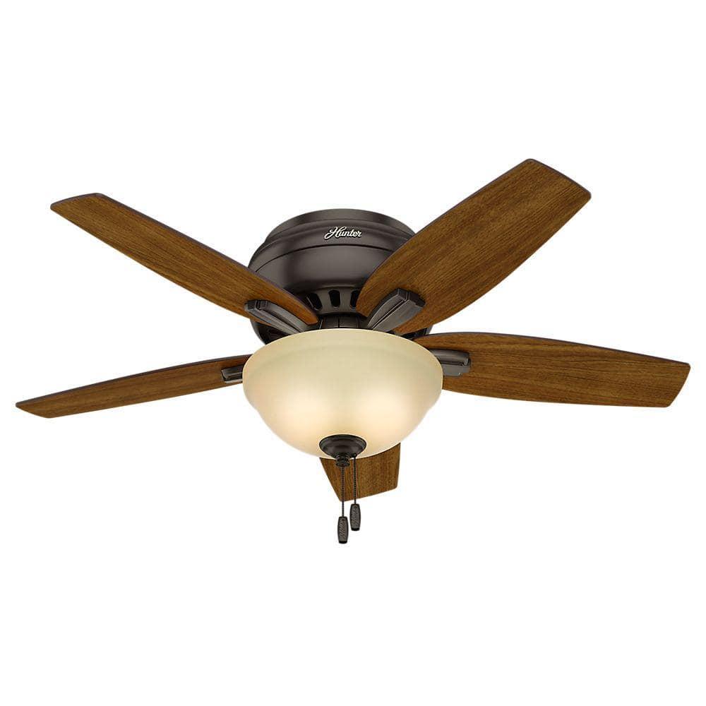 Hunter Fan Newsome 42" 5 - Blade Traditional Flush Mount Indoor Ceiling Fan with Lights and Pull Chains