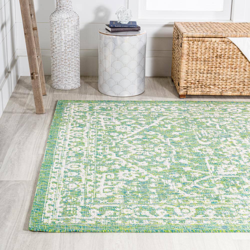 4' x 6' Malta Bohemian Medallion Textured Weave Indoor/Outdoor Area Rug, Cream/Green - JONATHAN Y