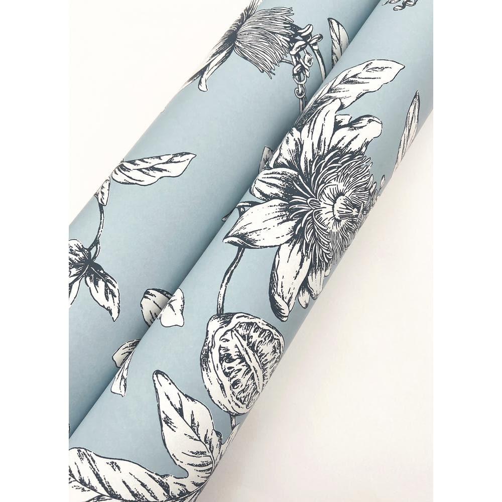 Passion Flower Toile Floral Wallpaper