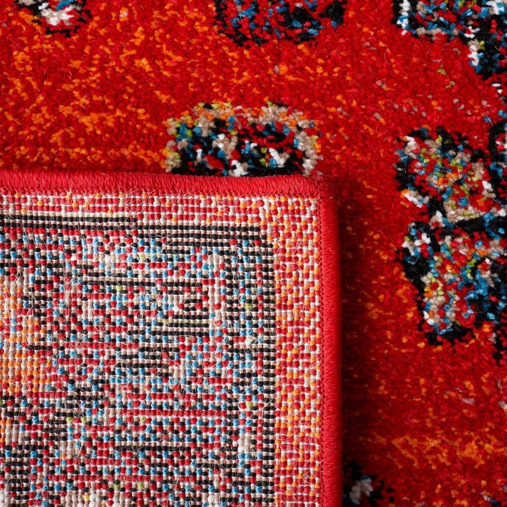 Vintage Hamadan VTH204 Power Loomed Area Rug - Red/Black - 6'7"x6'7" - Safavieh.