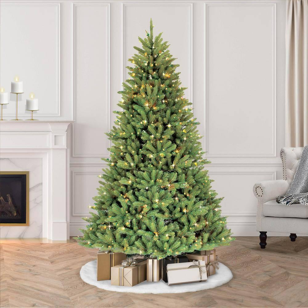 Puleo International 7.5 Pre-Lit Fraser Fir Artificial Christmas Tree with 750 Clear UL-listed Lights
