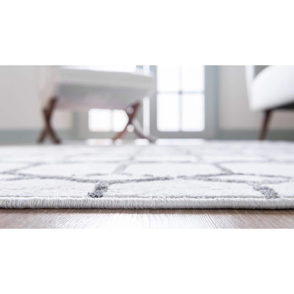 Unique Loom 7' 0 x 10' 0 White Matrix Trellis Tile Area Rug