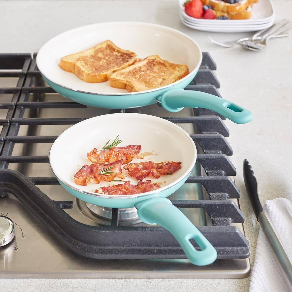 Turquoise Aluminum 16-Piece Nonstick Cookware Set with Glass Lids