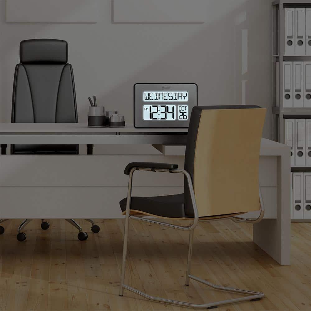 La Crosse Technology Backlight Atomic Full Calendar Clock with Extra-Large Digits, 513-1419BL-INT