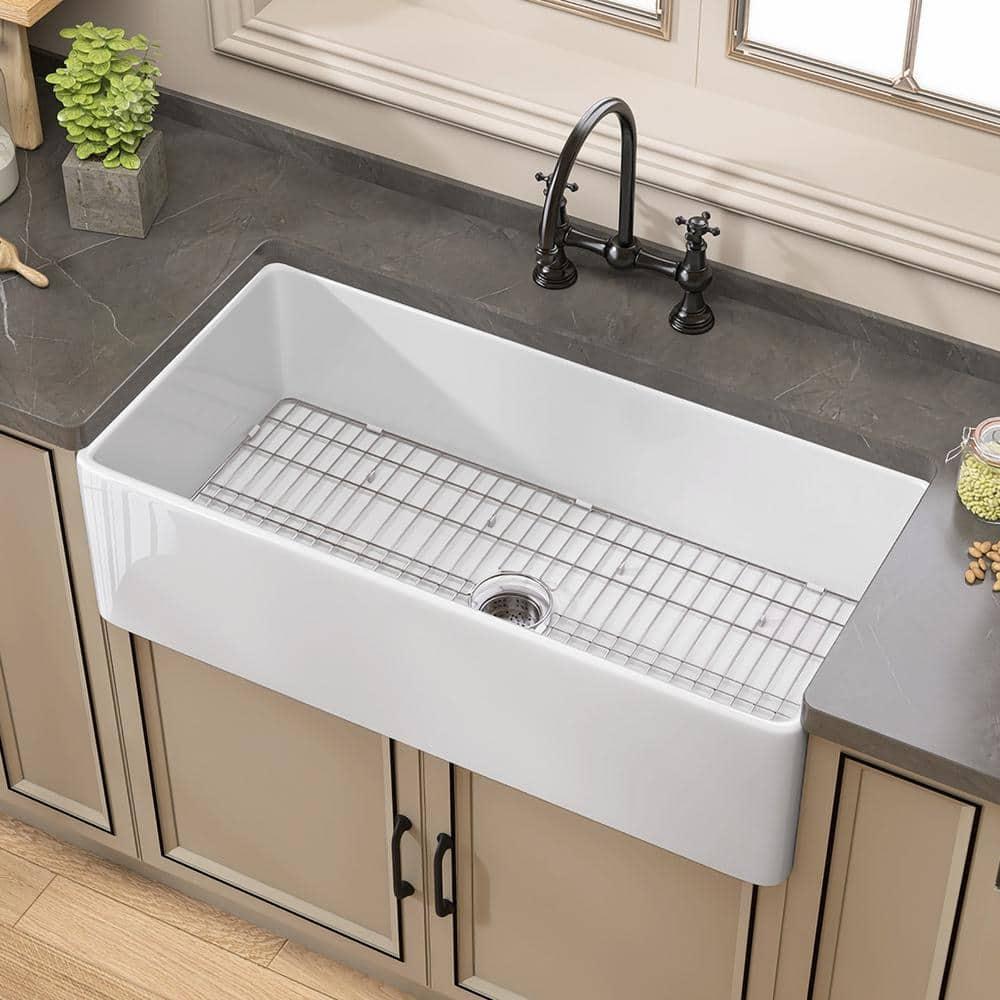 Ogonbrick 26'' Vitreous China Rectangular Bathroom Pedestal Sink with with 3 Faucet Holes at 4" Centers and Overflow in White
