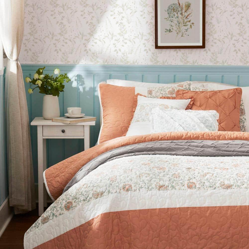 Madison Park Dawn 6 Piece Cotton Percale Quilt Set with Throw Pillows