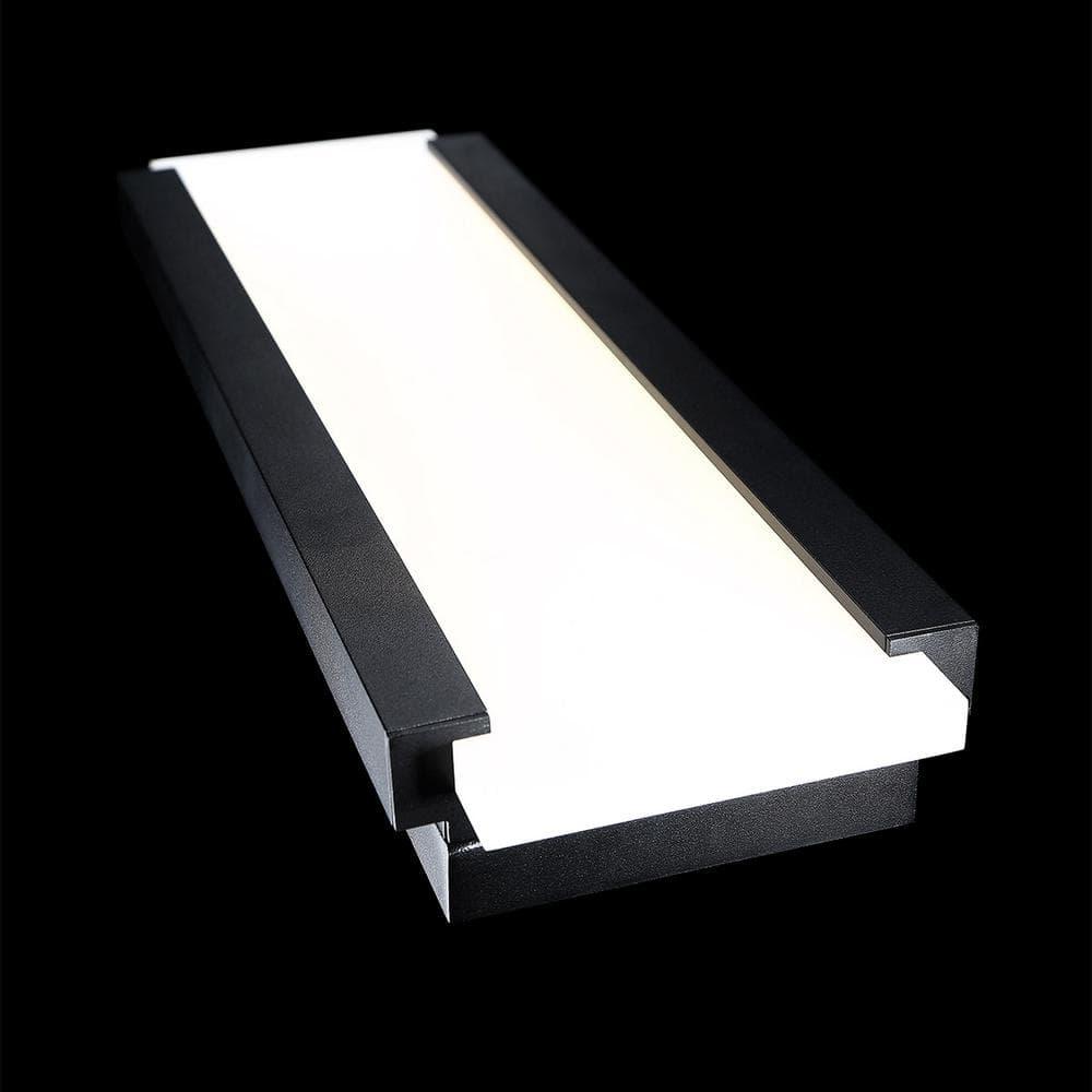 Fiction Dimmable LED Outdoor Wall Sconce