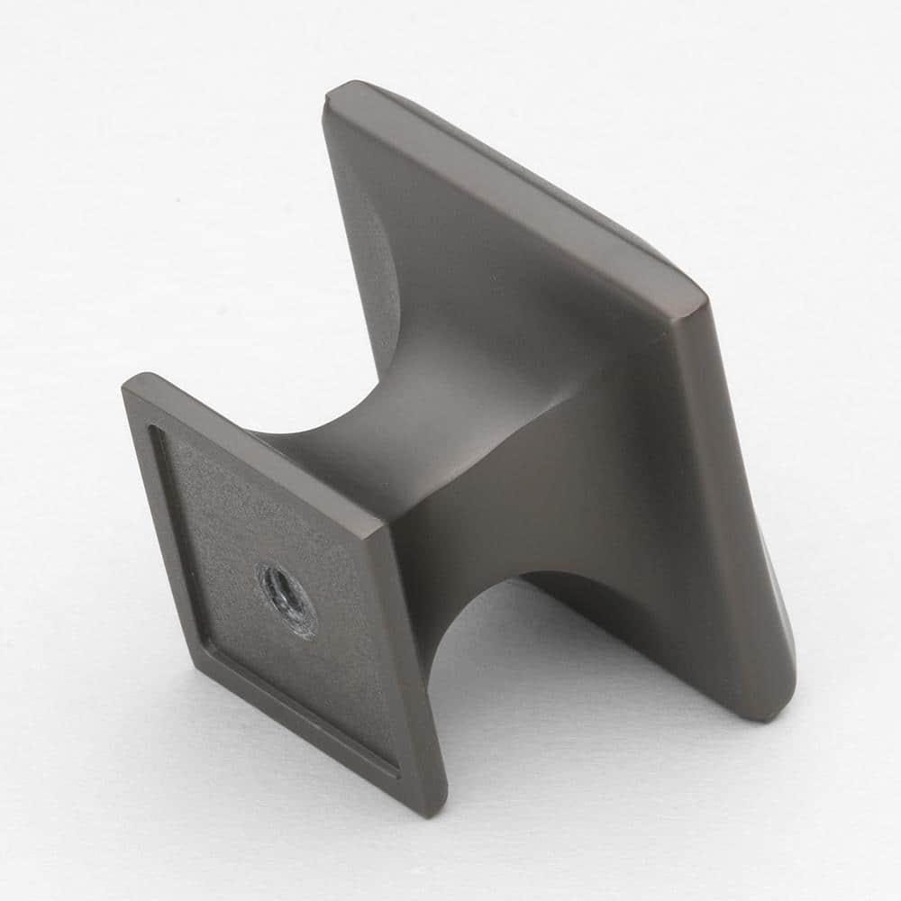 Giana Collection 1 1/4" Length Square Knob Multipack