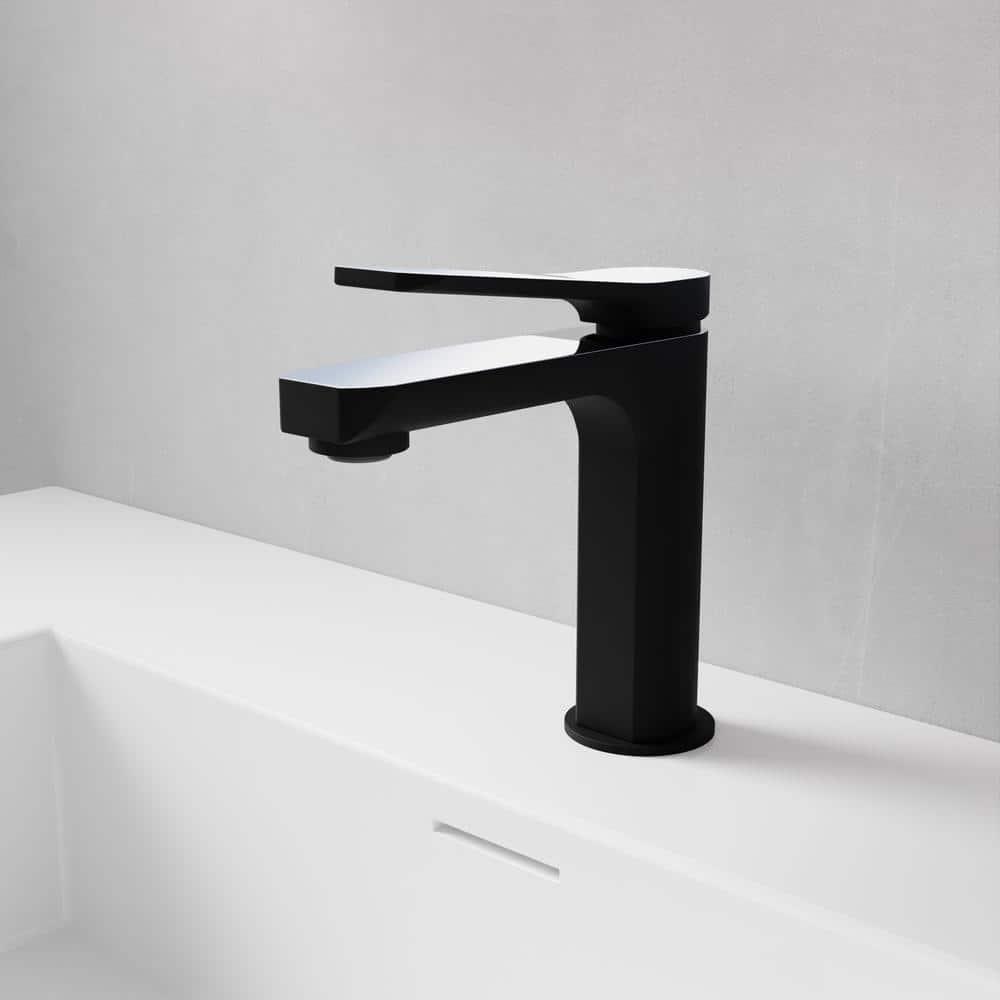 Single-Hole Single-handle Bathroom Faucet with Drain Assembly