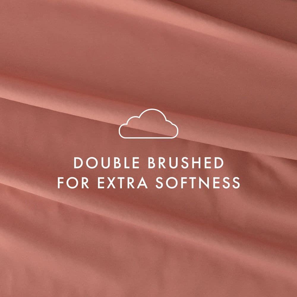 Noble Linens 4 Piece Solid Microfiber Bed Sheet Set, Clay, Queen