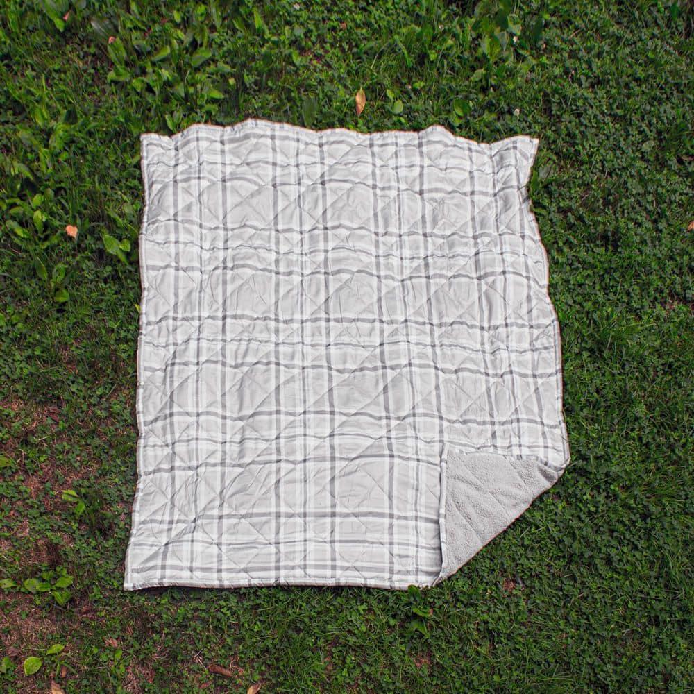 Coleman Coleman Reversible Water Resistant Nylon and Sherpa Diamond Quilted Indoor/Outdoor Throw/Picnic Blanket